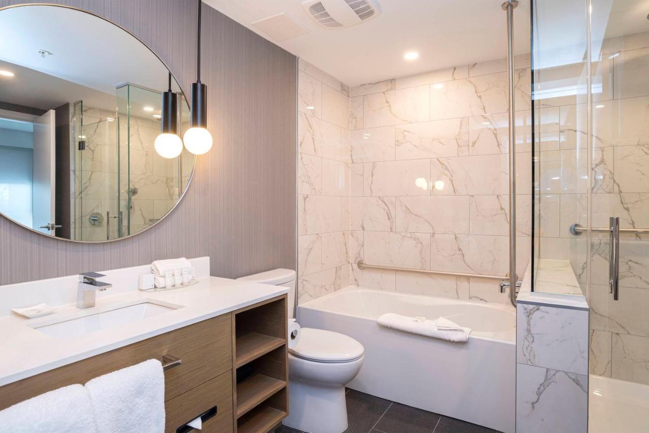 Sandman Signature Sherwood Park Hotel מראה חיצוני תמונה
