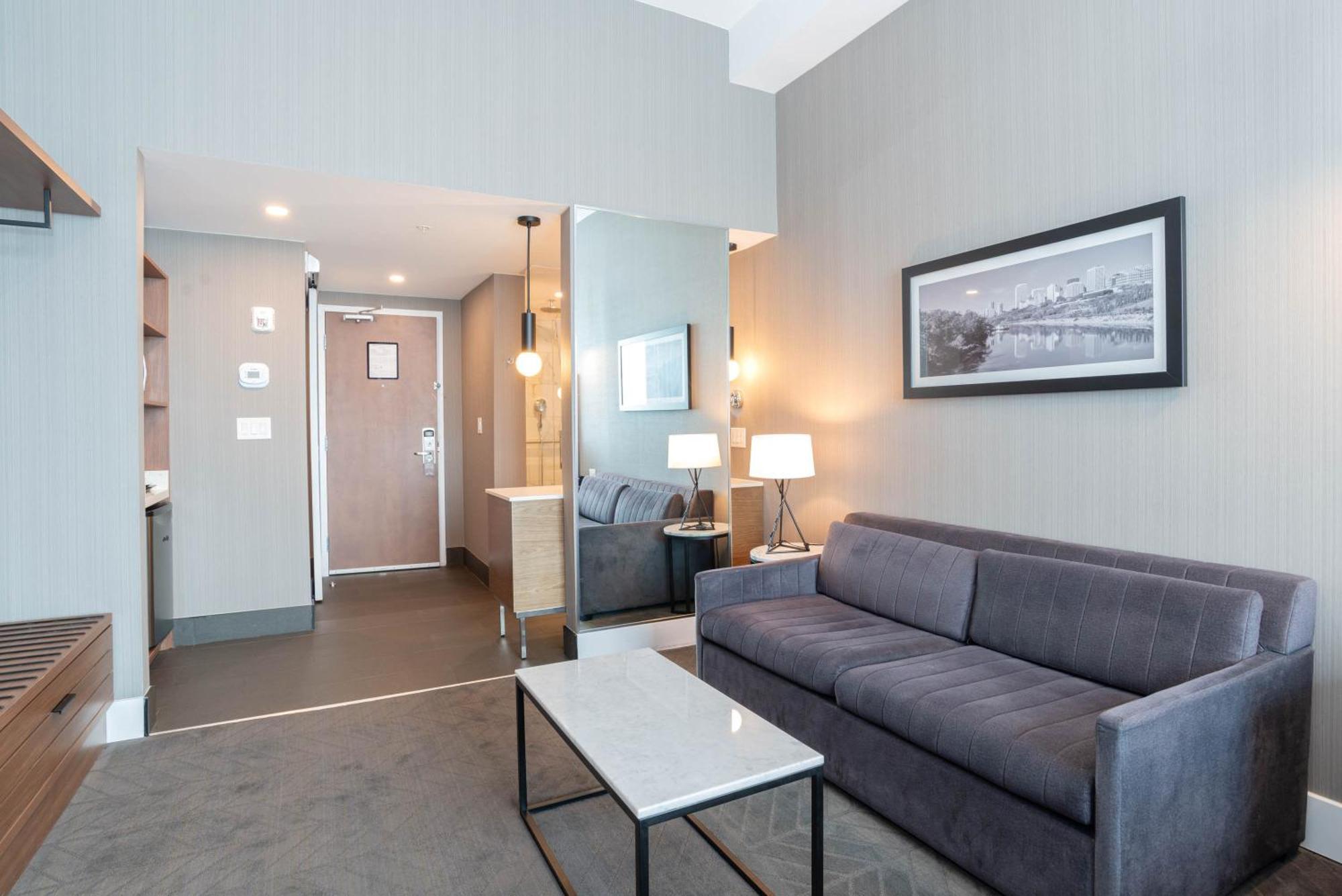 Sandman Signature Sherwood Park Hotel מראה חיצוני תמונה